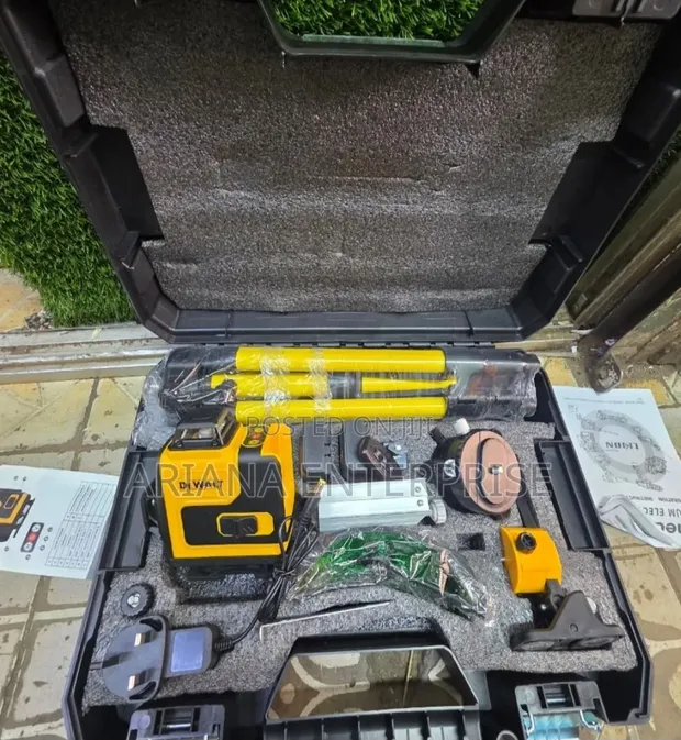 16-Line Green Cross-Line Laser Level - 1