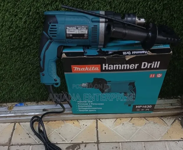 Brand New Makita Corded Hammer Drill 710W - 1