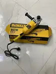 DeWalt DWE492 9-Inch Angle Grinder - 3