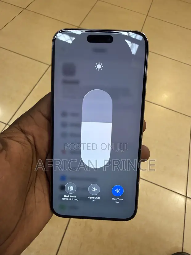 Apple iPhone 15 Pro Max 256GB - 1