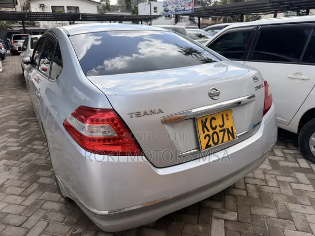 Nissan Teana 2500cc 2009 Silver - 1