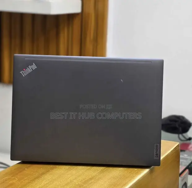 Lenovo ThinkPad T14s G4 Laptop - Core i7, 16GB RAM, 256GB SSD - 1