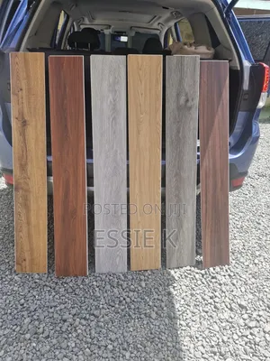 SPC Flooring - Kifahari, Imara, Haiingizi Maji