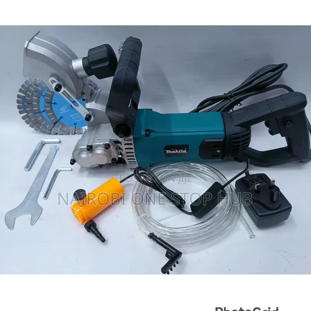 Makita Wall Chaser - 1