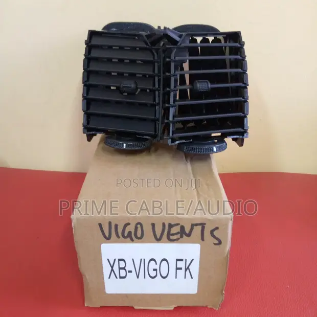 Toyota Vigo/Hilux Replacement Air Vents - 1