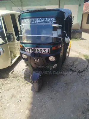 Bajaj RE Tuk Tuk 2020 - Green