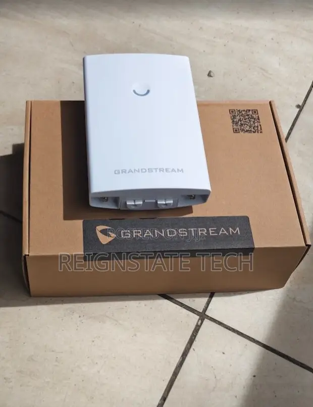 Grandstream GWN7630LR Access Point - 1