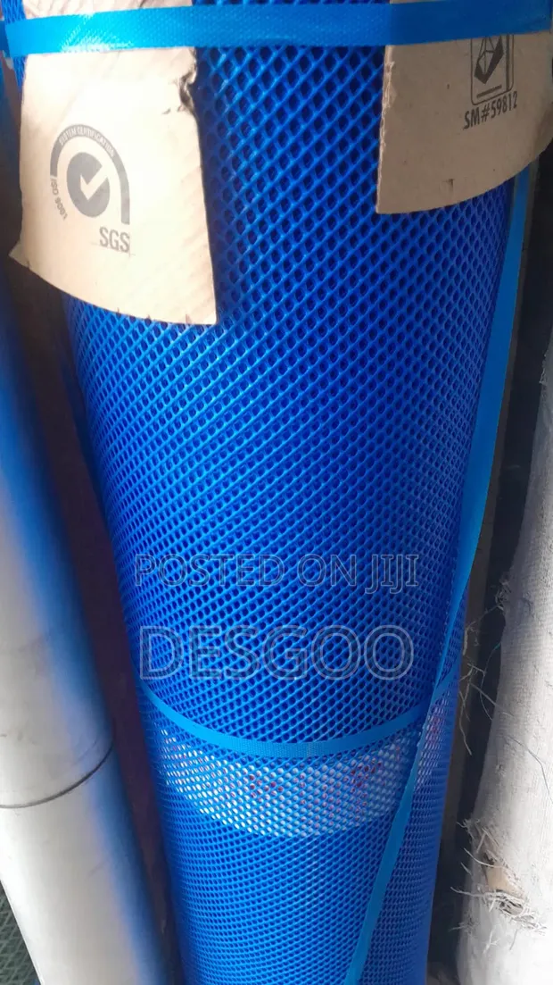 Multi-Purpose Plastic Poultry Mesh 1/2" (3ft x 25m) - 1