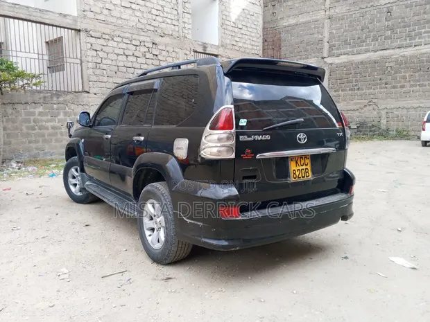 Toyota Land Cruiser Prado 2008 Black - 1