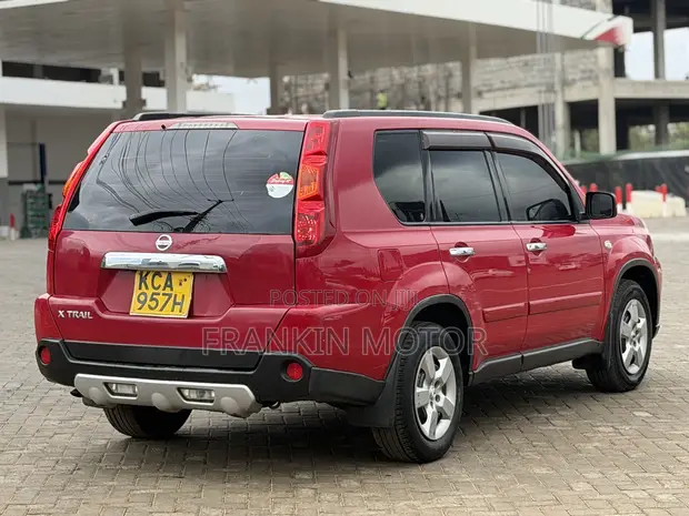 Nissan X-Trail 2.0 2007 Red - 1