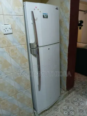 Toshiba 380L Fridge - Used, Excellent Condition