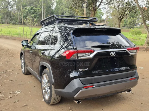 Toyota RAV4 Adventure AWD 2020 Nyeusi - 1