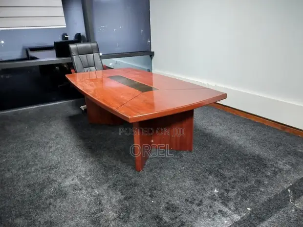 Meza ya Mikutano 3M Brown Mahogany - 1