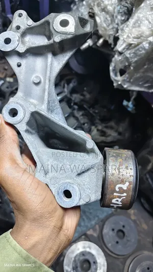 Tensioner ya Nissan Tilda/Note/March (HR12 Isiyo-Turbo)