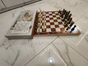 Wooden Chess Set 34cm Foldable