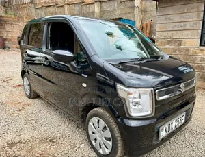 Suzuki Wagon R 2019 Nyeusi