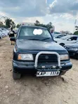 Suzuki Escudo 1998 Nyeusi - 1