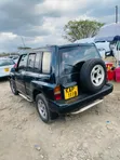 Suzuki Escudo 1998 Nyeusi - 5