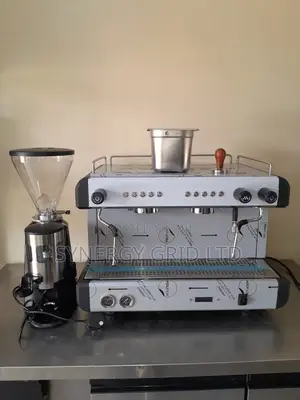 Brand New Coffee Machine & Grinder with Tea Jugs and Tamper