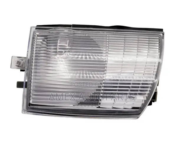 Mitsubishi Canter 4D35 Corner Lamp (2005) - Upande wa Kushoto - 1