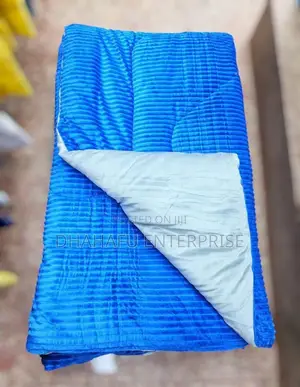 Duvet Nzito ya Velvet ya Joto - 220x240cm