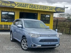 Mitsubishi Outlander 2.4 PHEV AWD 2016 Bluu