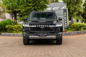 Toyota Land Cruiser 300 Series GR Sport 2022