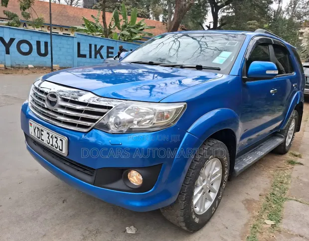 Toyota Fortuner 2012 3.0L Dizeli - 1