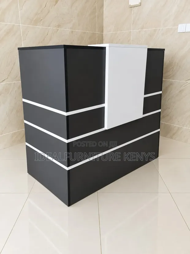 Boss Office Products Meza ya Mapokezi - 1