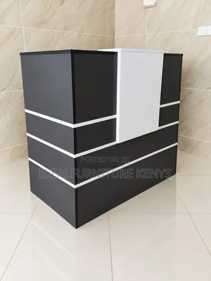 Boss Office Products Meza ya Mapokezi