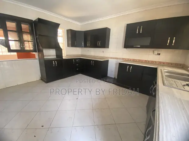 Bungalow ya Vyumba 3 vya Kulala kwa Ajili ya Kukodisha Kitengela Milimani - 1