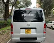 Toyota HiAce 2012 Nyeupe - 3