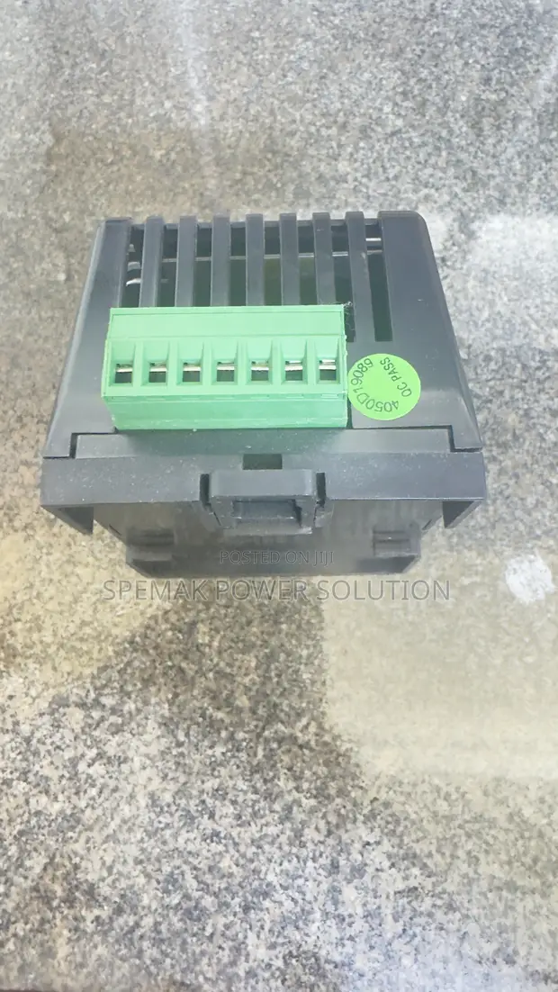 Automatic Switch-Mode Battery Charger 12V/24V 5A - 1