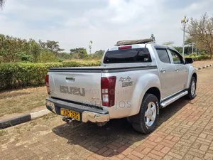 Isuzu D-MAX 2015 Double Cab - Silver