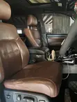 Toyota Land Cruiser 4.6 V8 ZX 2018 Nyeupe - 4