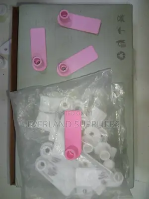 Ear Tags - Rejeleo Linaloonekana Mara Moja