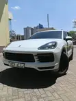 Porsche Cayenne S AWD 2019 Nyeupe - 1