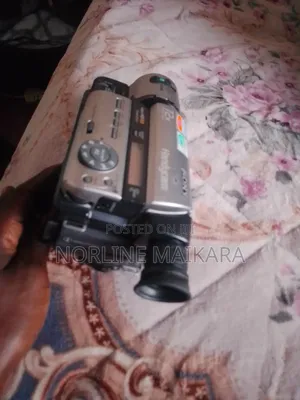 Sony CCDTR840E Kamera ya Video