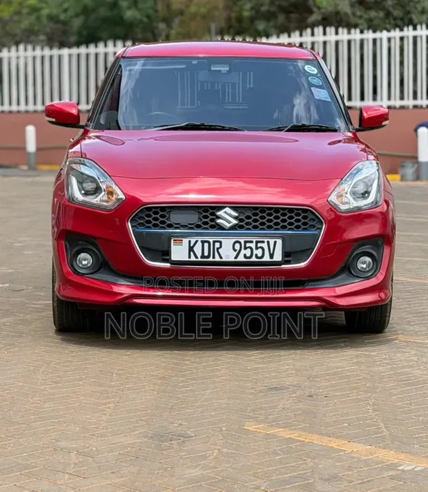 Suzuki Swift 2017 Nyeusi - 1