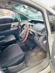 Toyota Noah 2010 White - 4