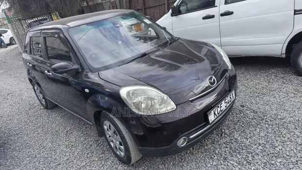 Mazda Verisa 2008 - 1