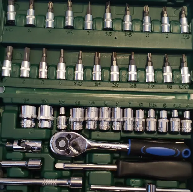 46-Piece Socket Set & Ratchet Tool Kit - 1