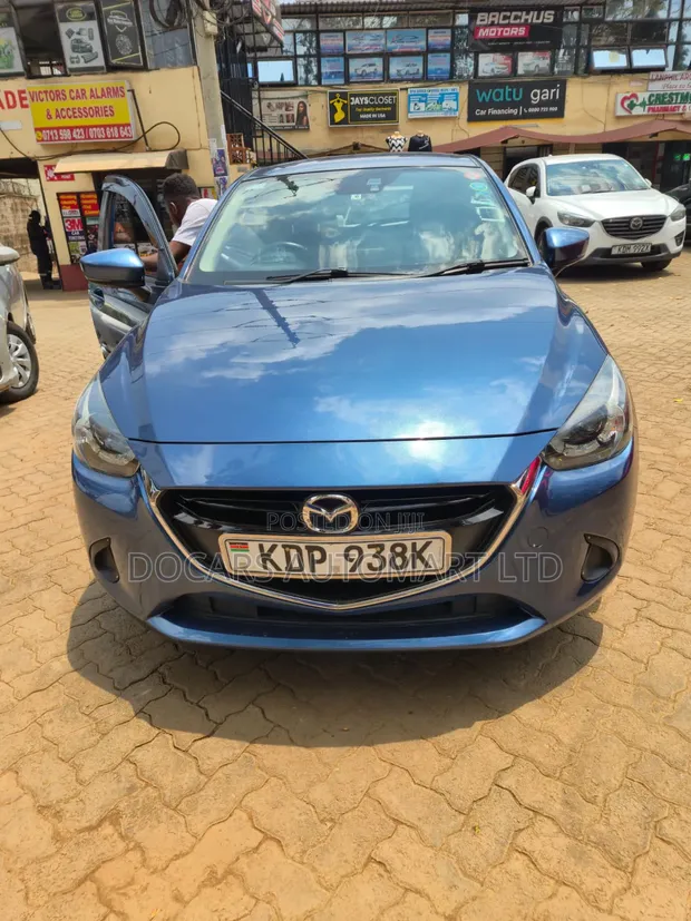 Mazda Demio 2017 Blue - 1