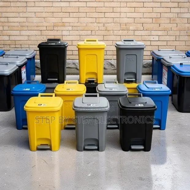 30L Hard Plastic Pedal Bin - Brand New - 1