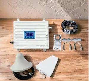 Kiimarishaji cha Mitandao ya Simu za Mkononi ya GSM Tri-Band Plug and Play