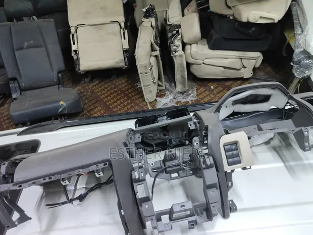 Ex-Japan Toyota Land Cruiser Prado 150 Dashboard - 1