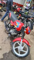 Bajaj Boxer 125 2024 Nyeusi - 3