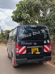 Toyota HiAce 2016 Blue - 4