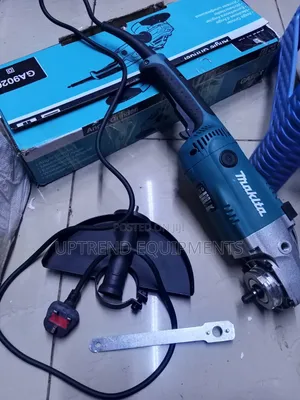 Heavy Duty Makita 9-Inch Angle Grinder