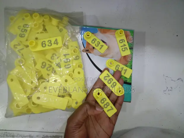 Ear Tags - Clear Visual Coding - 1